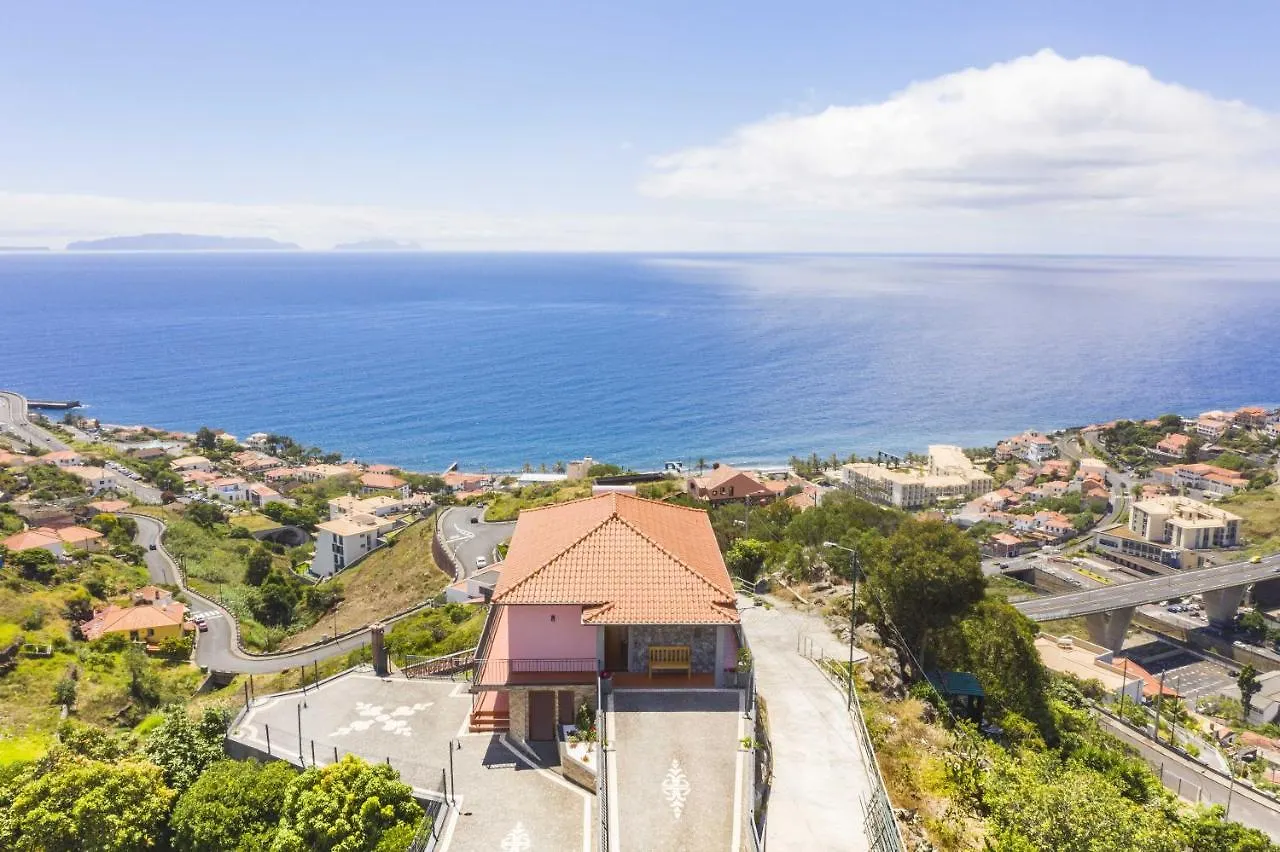 Casa Do Miradouro -Fantastico Estudio Santa Cruz  0*, Santa Cruz (Madeira)